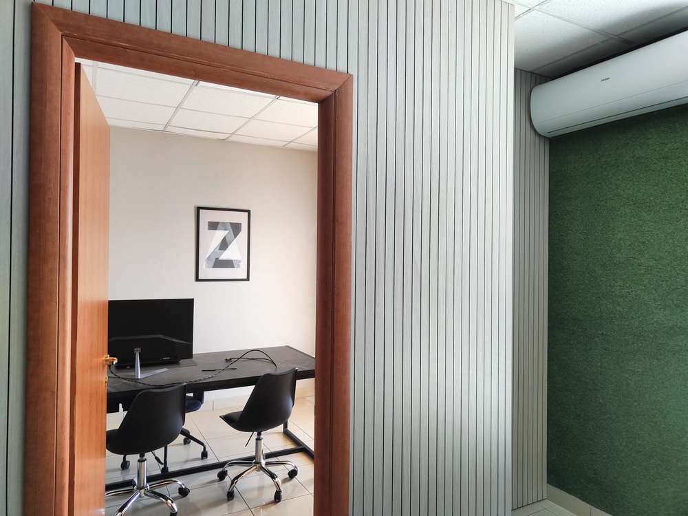 Sala riunioni web agency Nexta Studio — Casalnuovo di Napoli